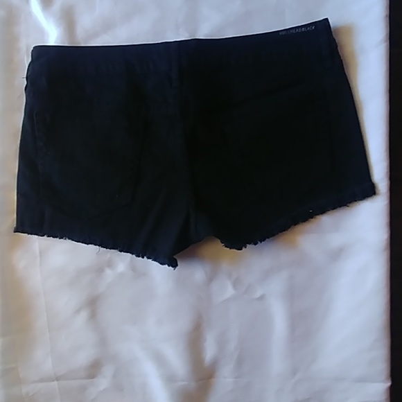 Pre-Owned Distressed Shorts - Picture 3 of 6